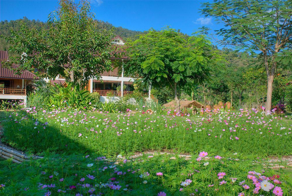 Maekok River Village Resort Mae Ai Exteriér fotografie