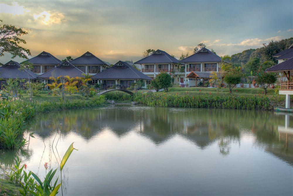 Maekok River Village Resort Mae Ai Exteriér fotografie