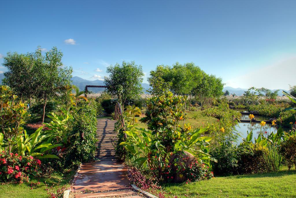 Maekok River Village Resort Mae Ai Exteriér fotografie
